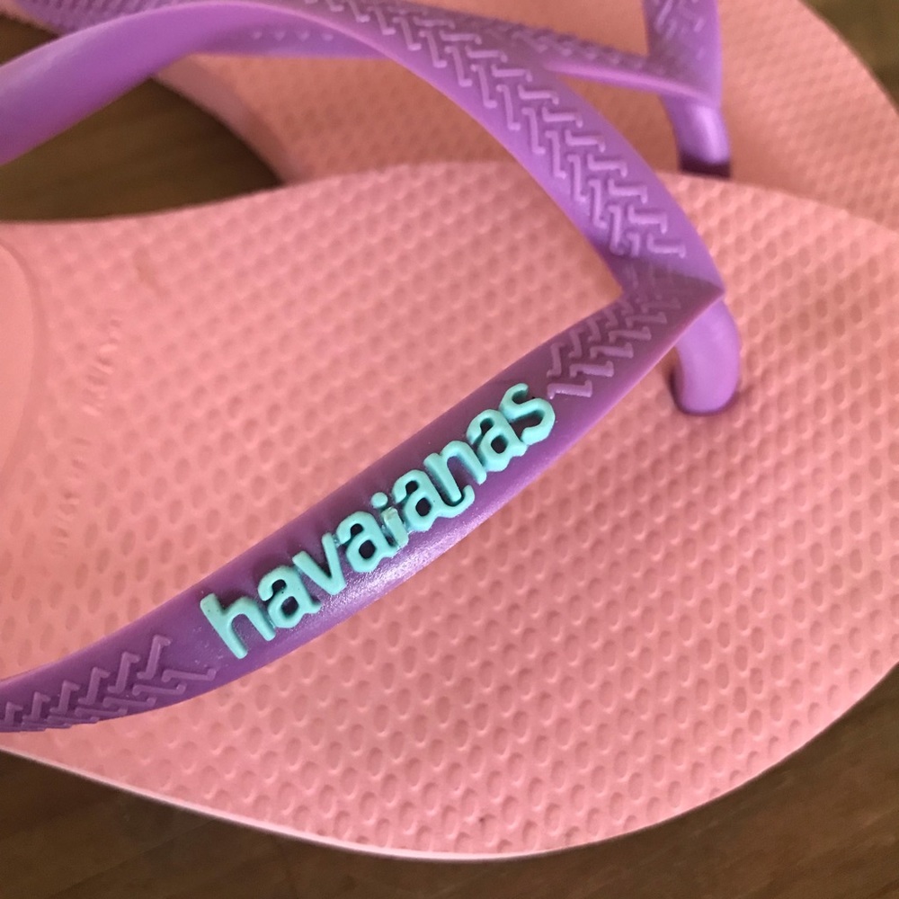 Colorful Flip Flops 🌸 - Picture 2 of 4